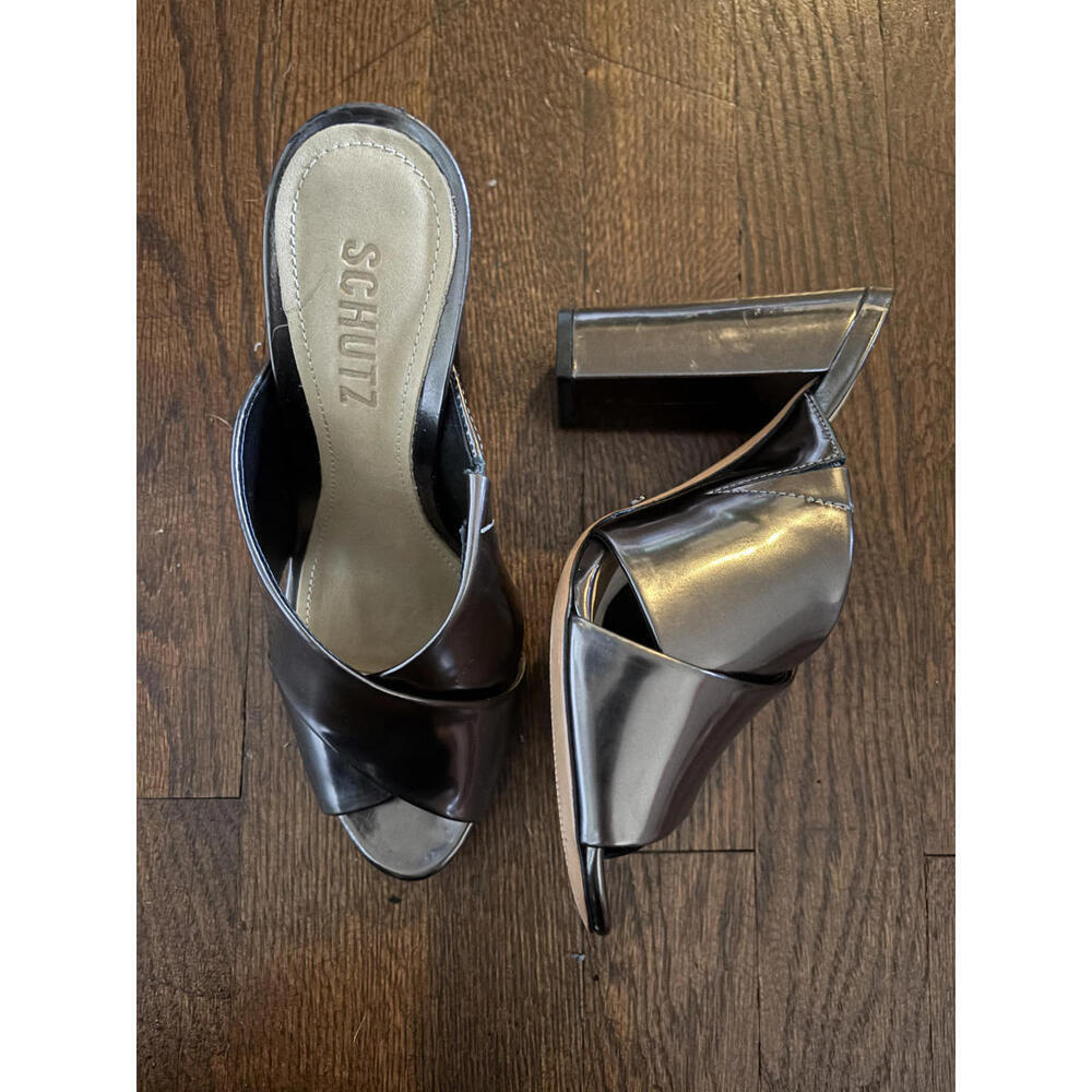DISCOUNT SHIPPING NWT Schutz Womens Maisie Metallic High Heel Sandals - Picture 4 of 8